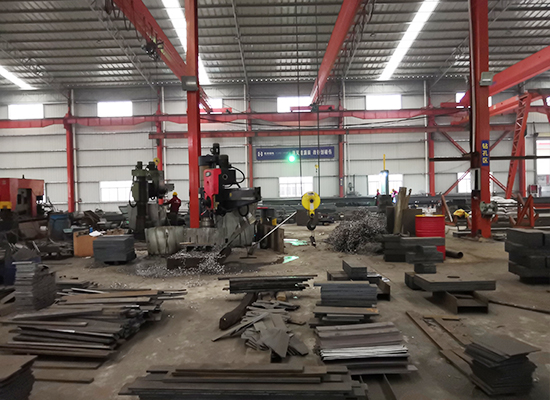 鋼結(jié)構(gòu)材料加工廠(chǎng)