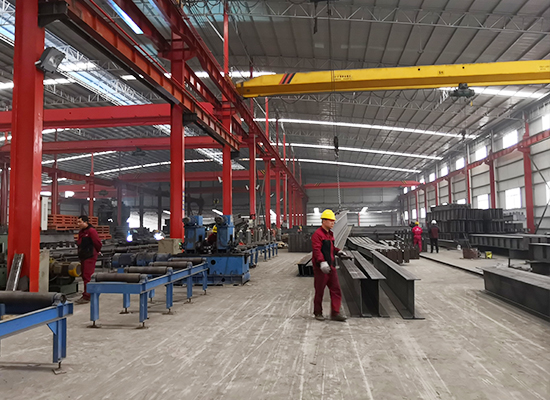 鋼結(jié)構(gòu)材料加工廠(chǎng)