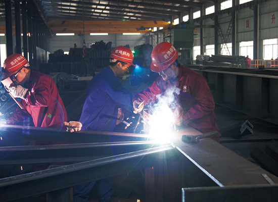 鋼結(jié)構(gòu)材料加工廠(chǎng)