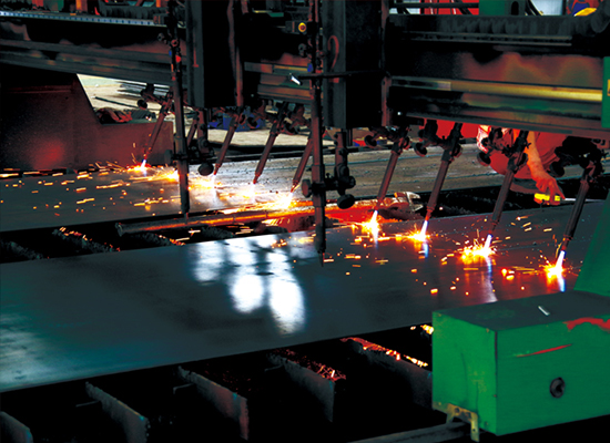 鋼結(jié)構(gòu)材料加工廠(chǎng)